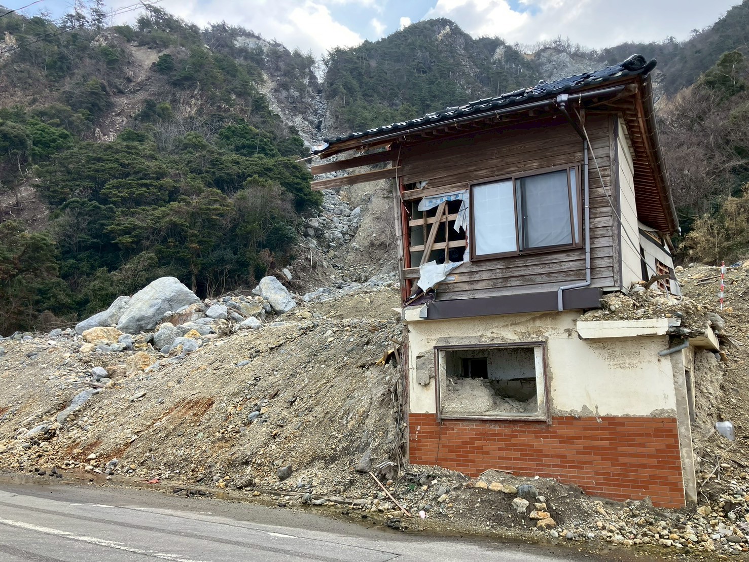 災害復旧に伴う解体工事