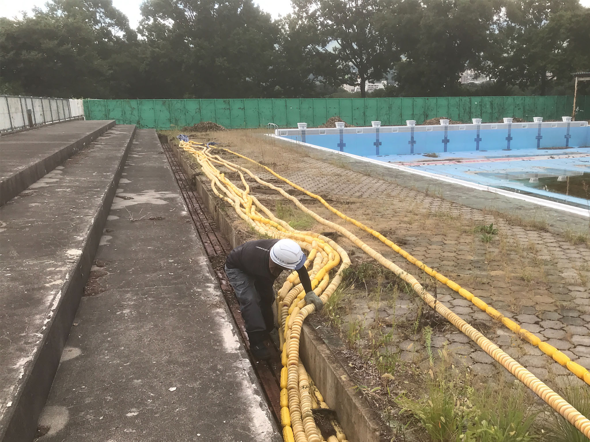 プール解体工事