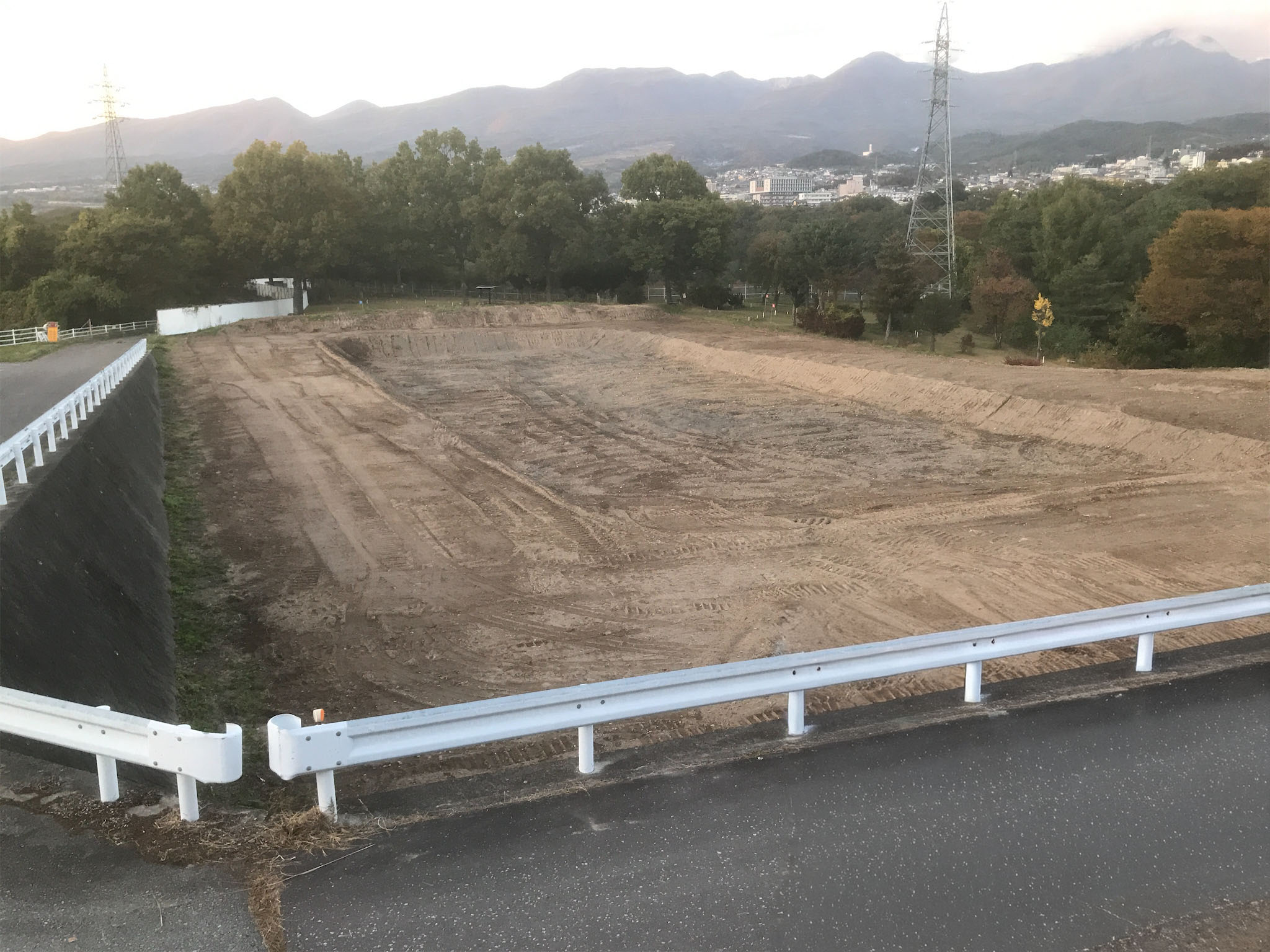 プール解体工事